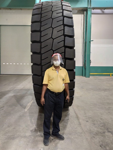 THE NEW 57”, BKT'S GIANT TIRE: HERE IS EARTHMAX SR 468